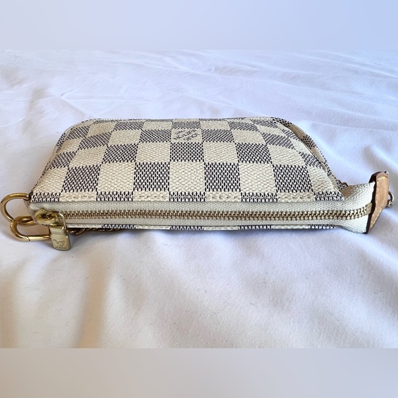 Authentic Louis Vuitton Damier Azur Mini Pochette - Picture 10 of 10